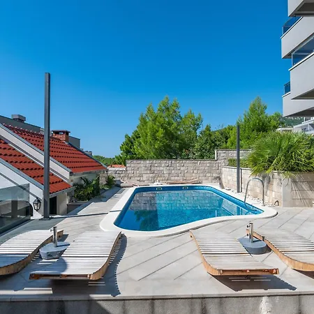 Em Apartment Makarska