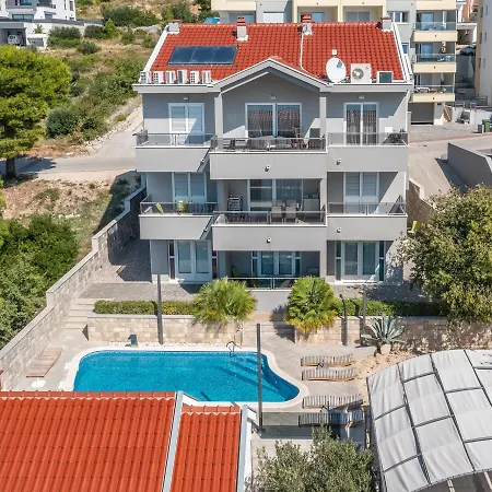 Em Apartment