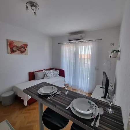 Em Apartment