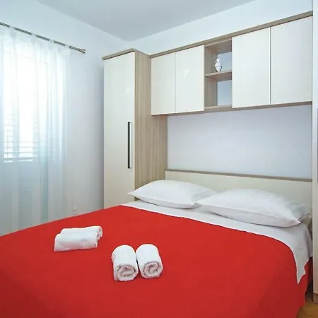 Em Apartment