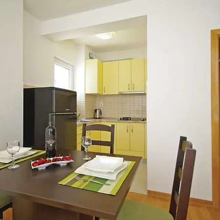 Em Apartment Makarska