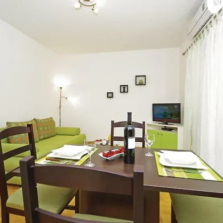 Em Appartement Makarska
