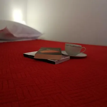 Apartment Em