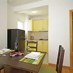 Em 아파트 마카르스카