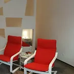 Em 마카르스카