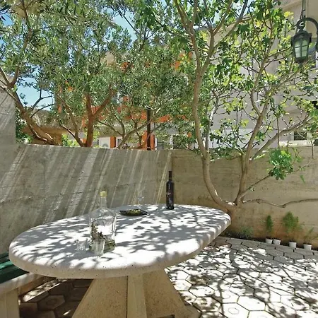 Em מאקרסקה